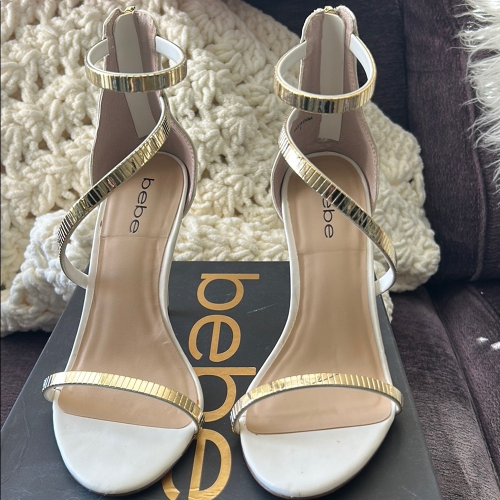 Bebe White and Gold Elegant Heels